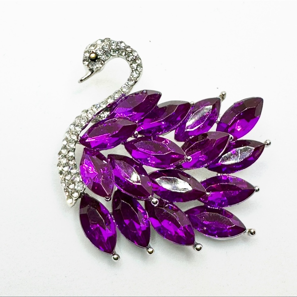 NWOT - Elegant Purple Rhinestone Swan Brooch